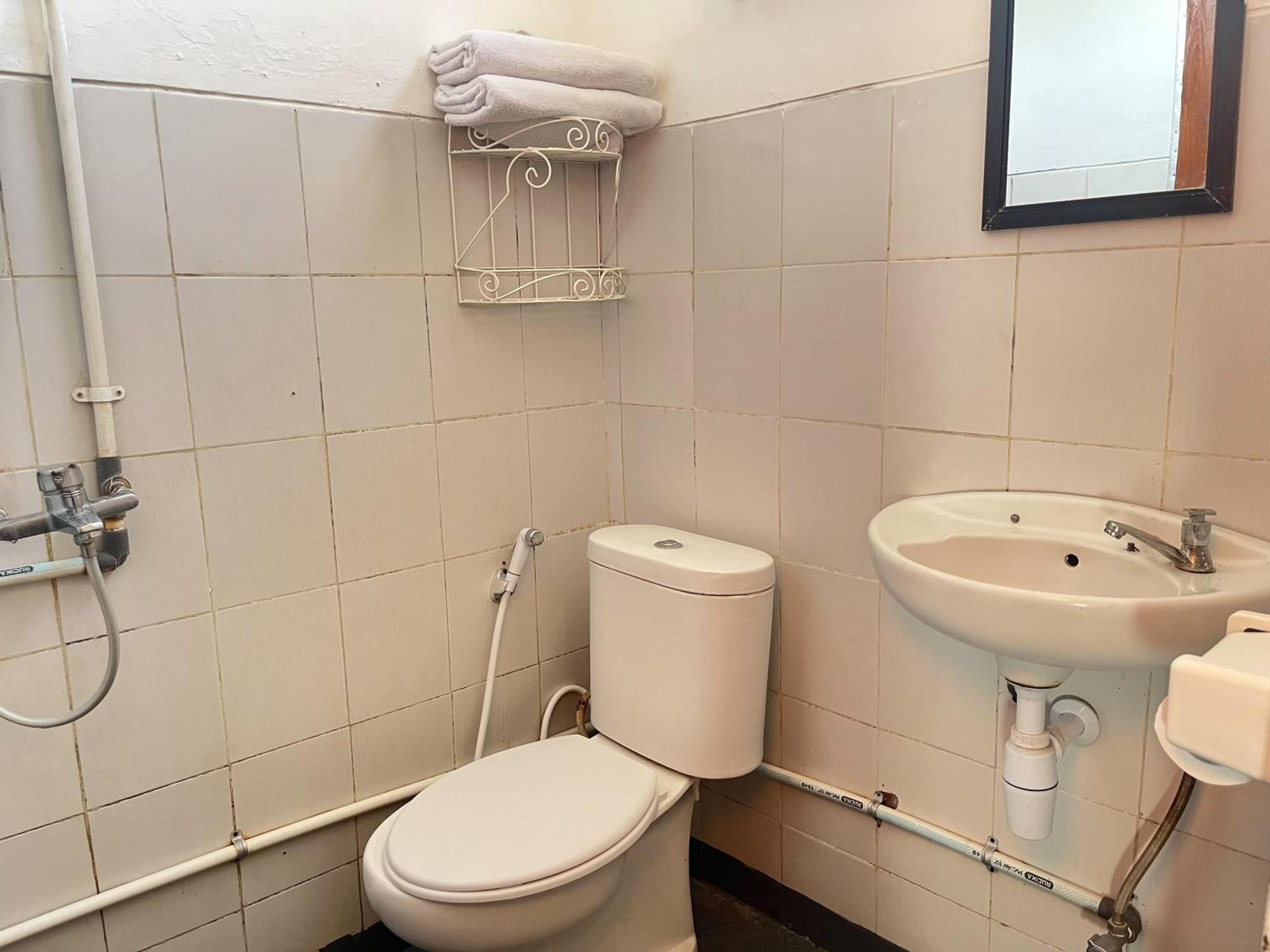 Reddoorz Syariah At Falisha Umy Ngabean Kültér fotó