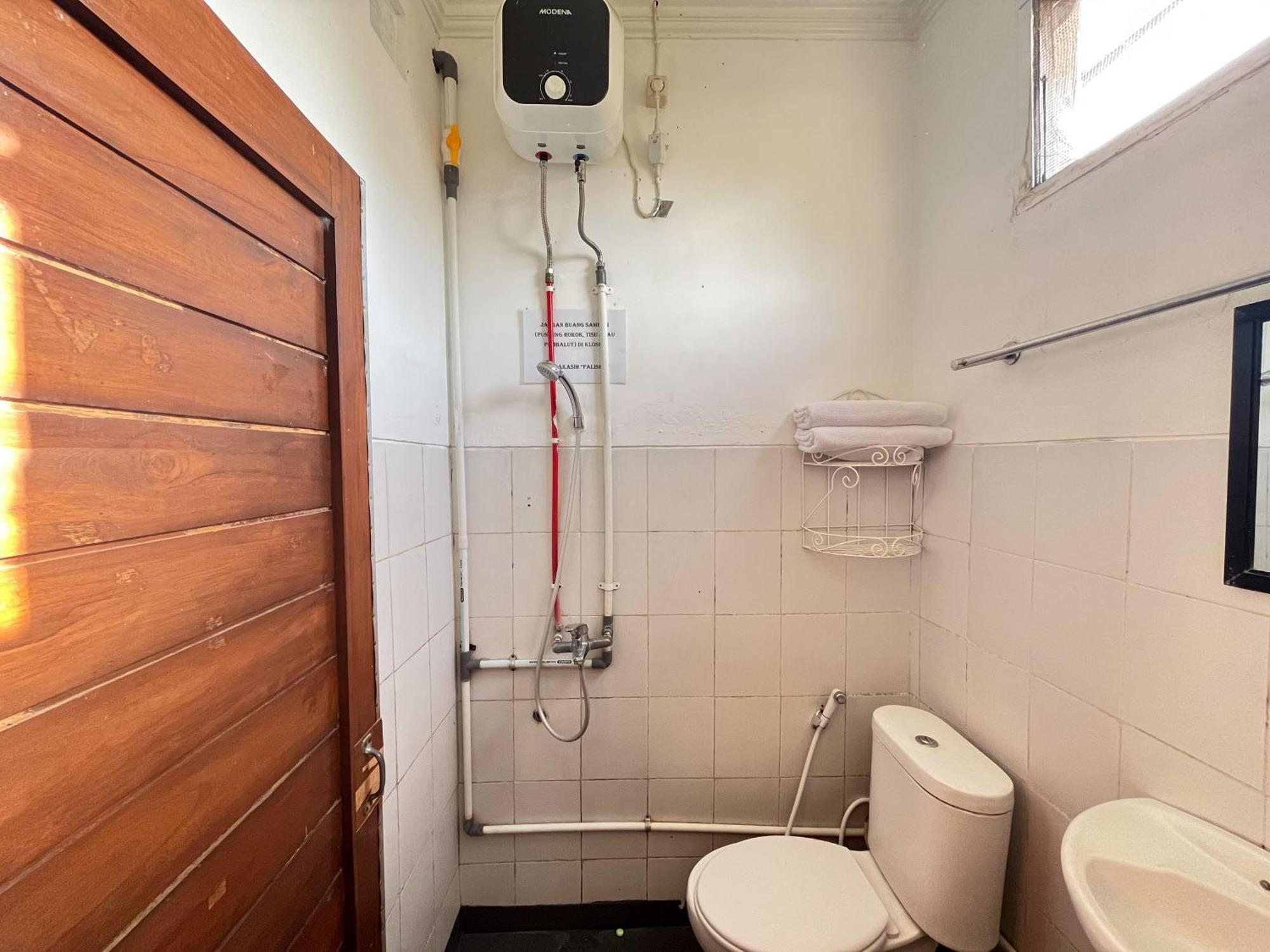 Reddoorz Syariah At Falisha Umy Ngabean Kültér fotó