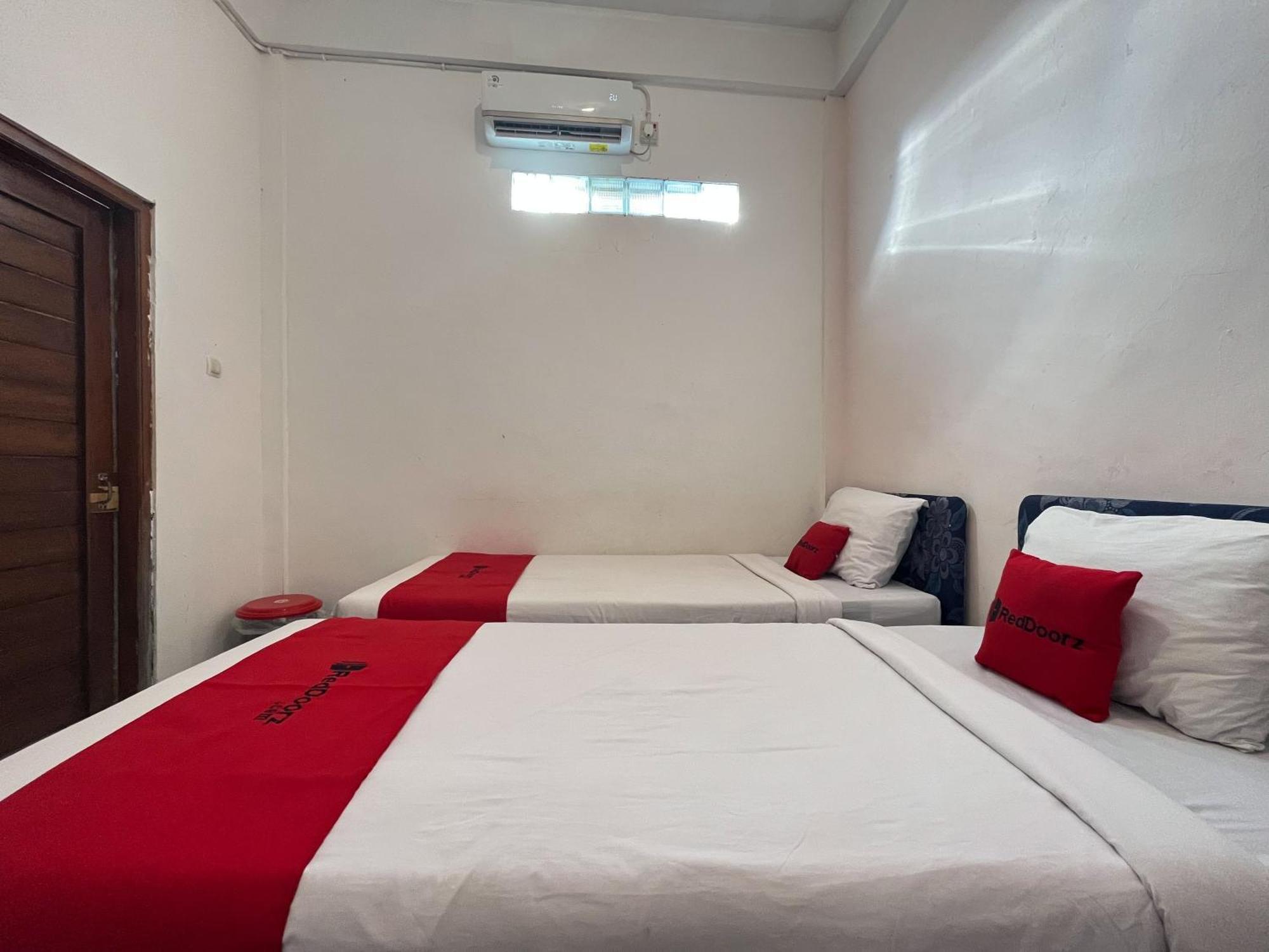 Reddoorz Syariah At Falisha Umy Ngabean Kültér fotó